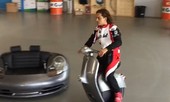 Chiếc xe Vespa một bánh cực 'chất' sử dụng động cơ điện