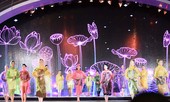 Mặc áo mưa tổng duyệt, thí sinh Hoa hậu Việt Nam vẫn đẹp rạng ngời