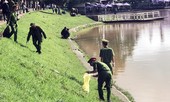 Hàng trăm người tình nguyện nhặt rác quanh hồ Xuân Hương