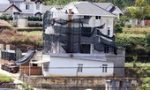 Tháo dỡ biệt thự 'mọc' trái phép ở Đà Lạt