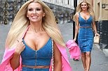 Christine McGuinness khoe vòng 1 nảy nở, gợi cảm hết nấc