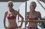 'Siêu mẫu huyền thoại' Claudia Schiffer khoe dáng trẻ đẹp ở tuổi 47