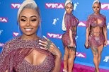 'Vũ nữ thoát y' Blac Chyna lại 'gây bão' khi mặc như không