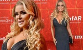 Người mẫu Playboy đình đám phô vóc dáng nóng 'nhức mắt'