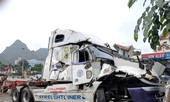 Container mất lái đâm liên hoàn nhiều người thương vong