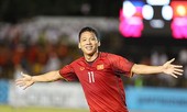 Bố tiền đạo Anh Đức nhảy tung ghế ngồi khi con trai ghi bàn
