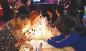 Người Việt phủ sóng nail trên đất Mỹ