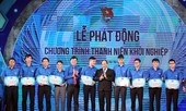 Người “chơi với trấu”