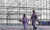 Sân khấu ‘đánh cược’ với thời tiết
