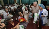 BẢN TIN TÌNH NGUYỆN: Mang lại ánh sáng cho hàng trăm bệnh nhân nghèo