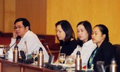 Ðề xuất không dùng chai nhựa trong cơ quan, công sở