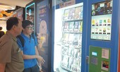 Lần đầu Việt Nam có máy bán sách tự động