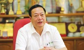 Người mặc “áo giáp” giúp nông dân