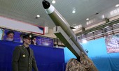 Iran liên tiếp trình làng vũ khí mới giữa lúc 'nước sôi lửa bỏng'
