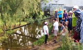 Bé 17 tháng tuổi chết đuối, gia đình mang tới UBND phường 'bắt đền'