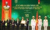 C.P Viêt Nam nhận huân chương lao động sau 25 năm thành lập