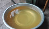 Tá hỏa phát hiện hàng xóm gục chết, mặt úp vào thau nước