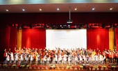 Chi hội Chữ thập đỏ Tình người Hà Nội tặng quà dân nghèo Quảng Ninh
