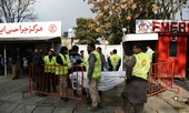 Đánh bom trường học, 20 người thương vong