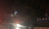 Cháy rụi cửa hàng điện thoại nghi do chập điện
