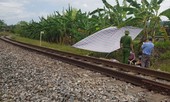 Thanh niên bị tàu hỏa cán qua đầu nghi tự sát