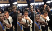 Tuyển thủ Pháp dạy Tổng thống Macron điệu nhảy ăn mừng