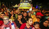 Thất bại, tuyển Malaysia vẫn được đón tiếp như những người hùng