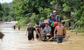 12 người chết và mất tích, còn nhiều thôn bản bị cô lập do bão số 4