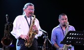 Cha con Quyền Văn Minh và nghệ sỹ Bỉ cùng hòa tấu Jazz