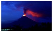 Núi lửa Indonesia phun trào 2 lần trong một buổi sáng