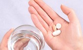 Những thực phẩm thành 'độc dược' khi uống cùng kháng sinh