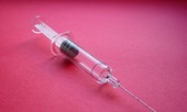 Tiết lộ của người thu gom kim tiêm nhà y sĩ bị nghi lây nhiễm HIV