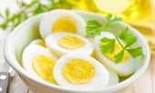 Những thực phẩm 'đại kỵ' gây độc khi ăn cùng trứng