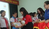 Trao học bổng cho học sinh nghèo vượt khó ở Quảng Nam