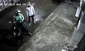Táo tợn trộm xe máy giữa khu trọ đông người
