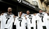 Juventus đã “gỡ” được nửa vốn vụ mua Ronaldo