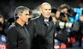 HLV Zidane khiến Mourinho lo sốt vó