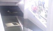 Bơm nước 'giải cứu' ôtô, xe máy ngập trong hầm chung cư Đà Nẵng