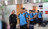 Tuyển Việt Nam đổ bộ Myanmar, CĐV mang quốc kỳ ra đón