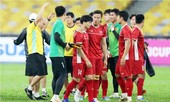 Mục kích tuyển Việt Nam rèn quân dưới mưa ở Bukit Jalil