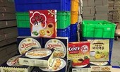 Đột nhập xưởng sản xuất bánh kẹo nhái, giả giữa Hà Nội