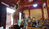 Dòng họ ở Hà Tĩnh cho gà 'ngậm hoa, cưỡi rùa' cúng rằm tháng 7