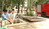Xe chữa cháy cấp nước cho các bệnh viện Đà Nẵng
