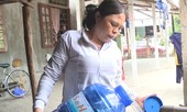 Người dân thiếu nước sinh hoạt sau sự cố tàu cá đâm vào cầu