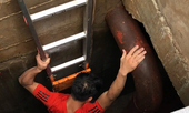 Chung cư chi trăm triệu sục rửa bể nước