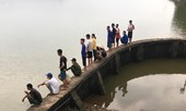 Tìm thấy thi thể hai bà cháu bị lật thuyền mất tích trên sông