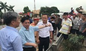 Bộ trưởng GTVT xuống hiện trường 2 vụ tai nạn thảm khốc làm 6 người chết