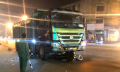 Cặp vợ chồng chết thương tâm dưới gầm xe tải