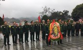 Dâng hương tưởng niệm các liệt sỹ Quân đoàn 14