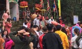 Thực hư người đàn bà có hành động phản cảm ở Lễ hội Ná Nhèm